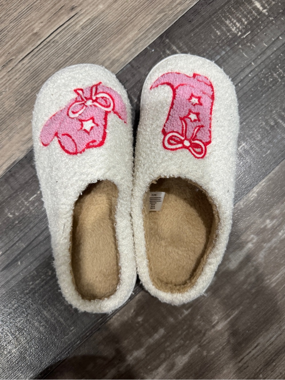 Women's Cozy Cream Slip-On Mules with Pink Embroidered Accent